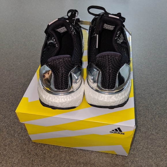 Adidas Ultraboost 2.0 Ltd Silver Medal 10.5 - Picture 7 of 8